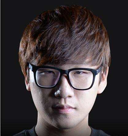 比赛中更具 比赛中更具