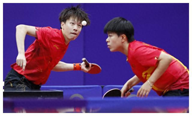 的揭幕战中 的揭幕战中