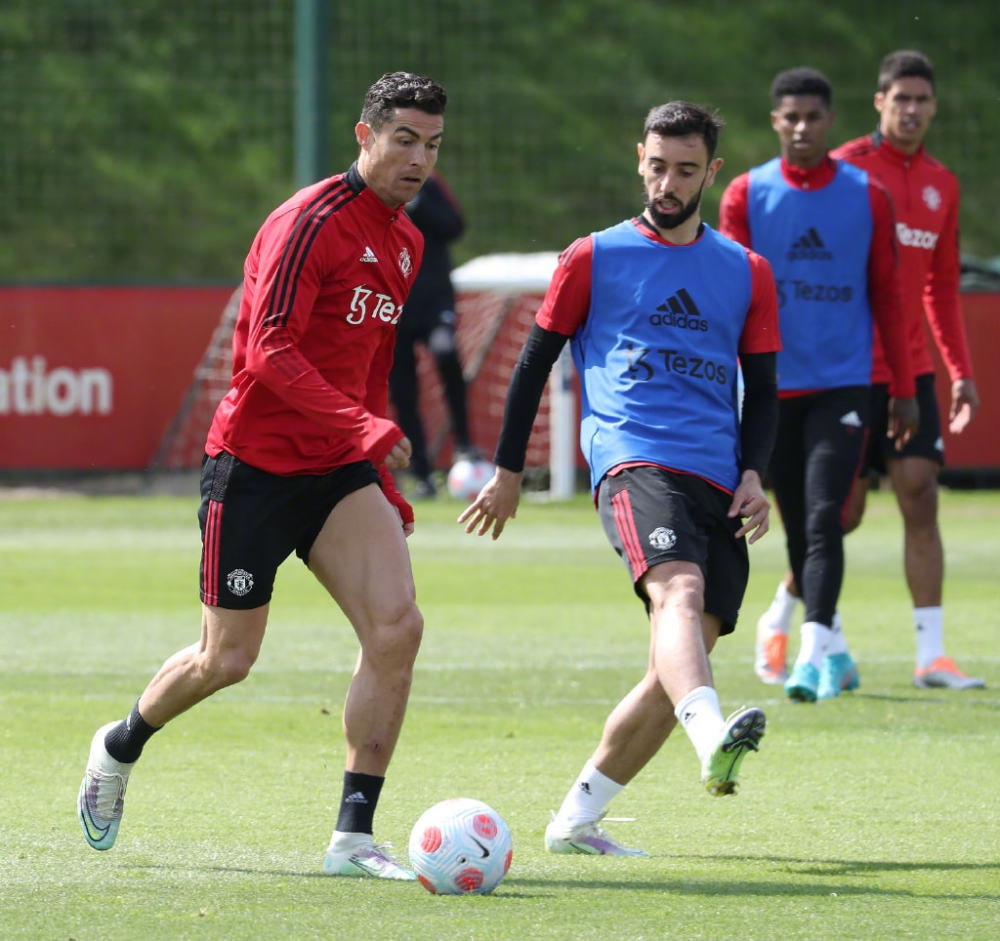 在新一届冬 在新一届冬